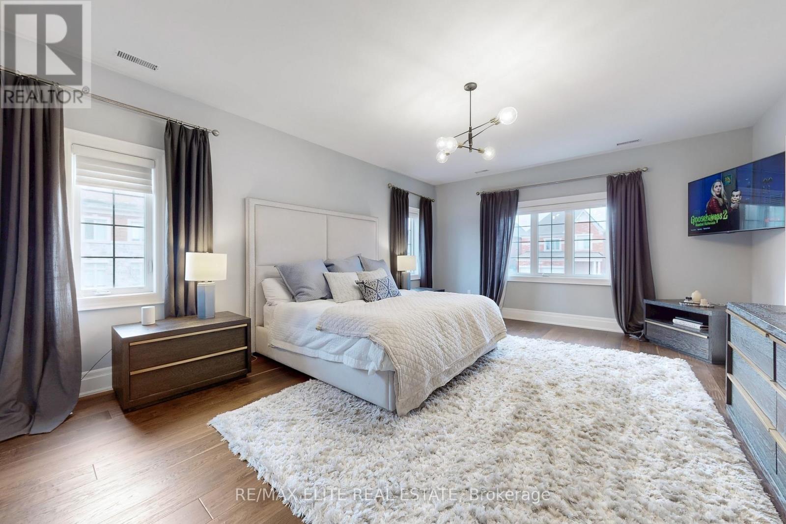 7 Colyton Court, Aurora (Aurora Grove), Ontario  L4G 6Z6 - Photo 24 - N12382795