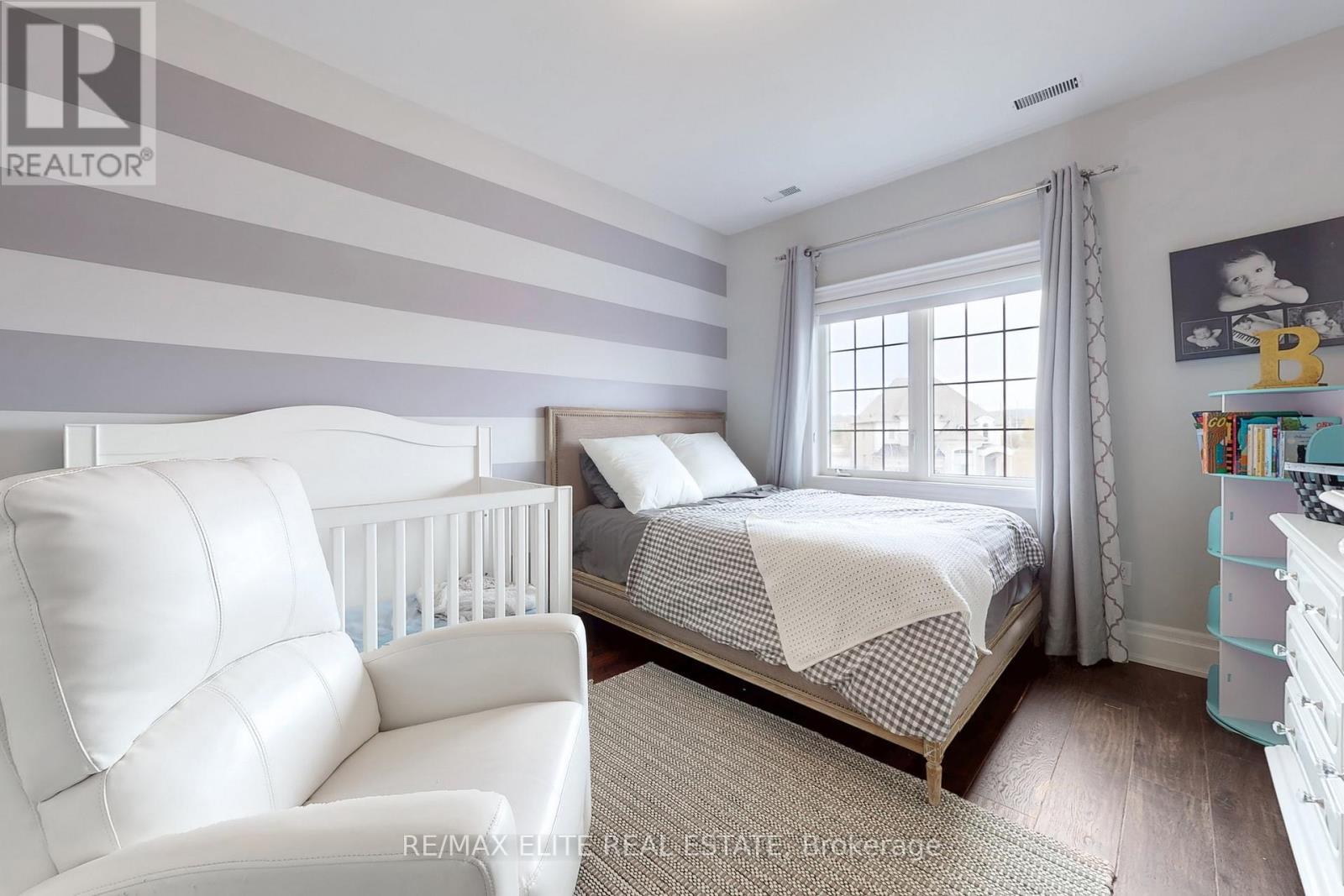 7 Colyton Court, Aurora (Aurora Grove), Ontario  L4G 6Z6 - Photo 34 - N12382795