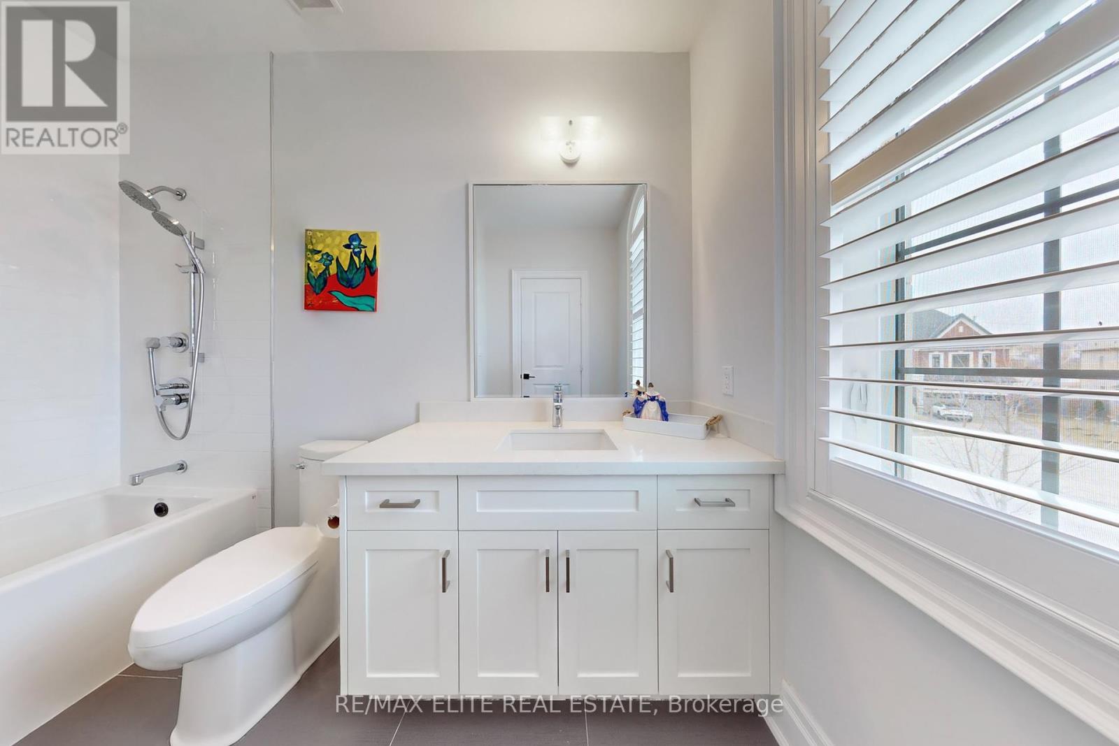 7 Colyton Court, Aurora (Aurora Grove), Ontario  L4G 6Z6 - Photo 35 - N12382795