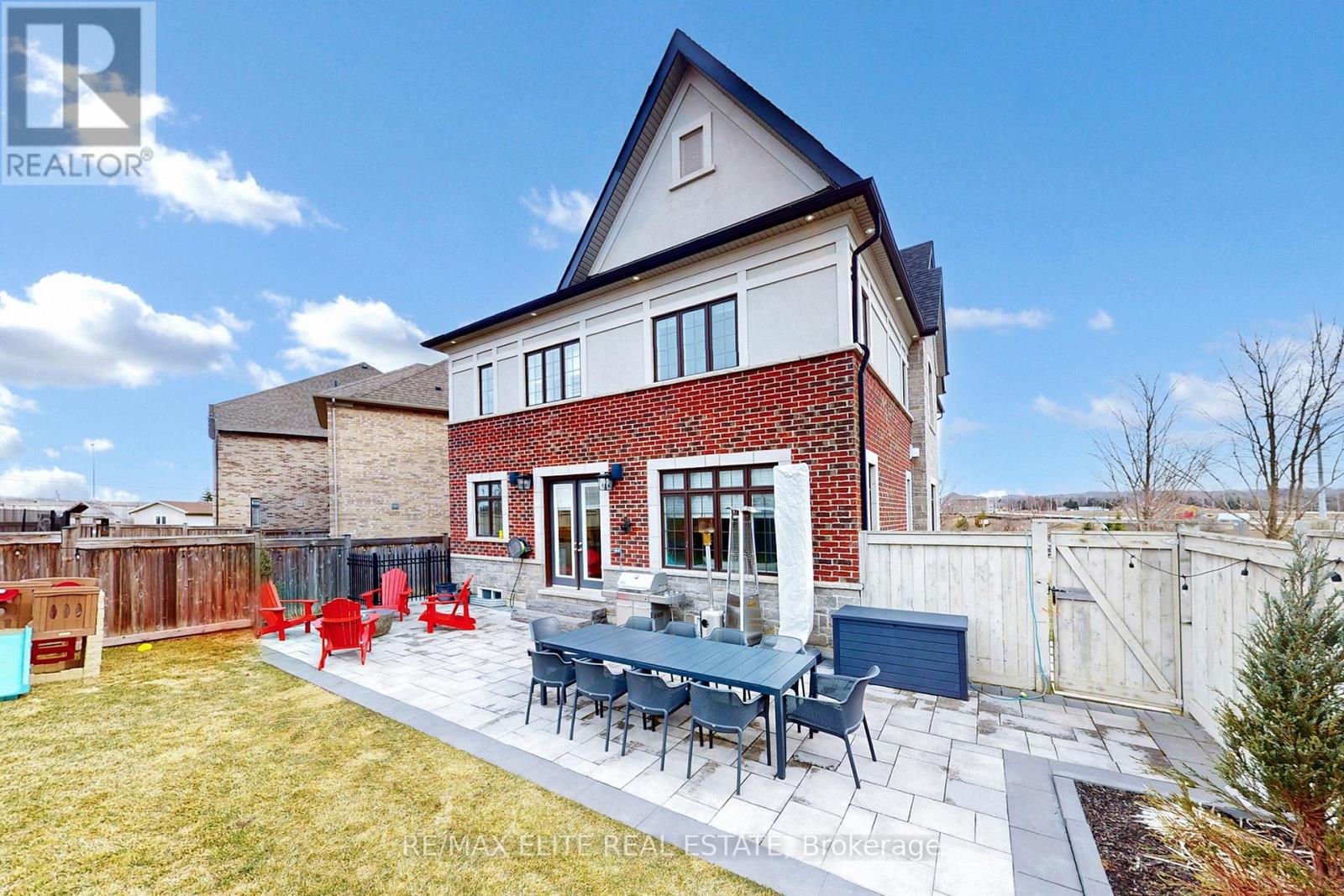 7 Colyton Court, Aurora (Aurora Grove), Ontario  L4G 6Z6 - Photo 46 - N12382795