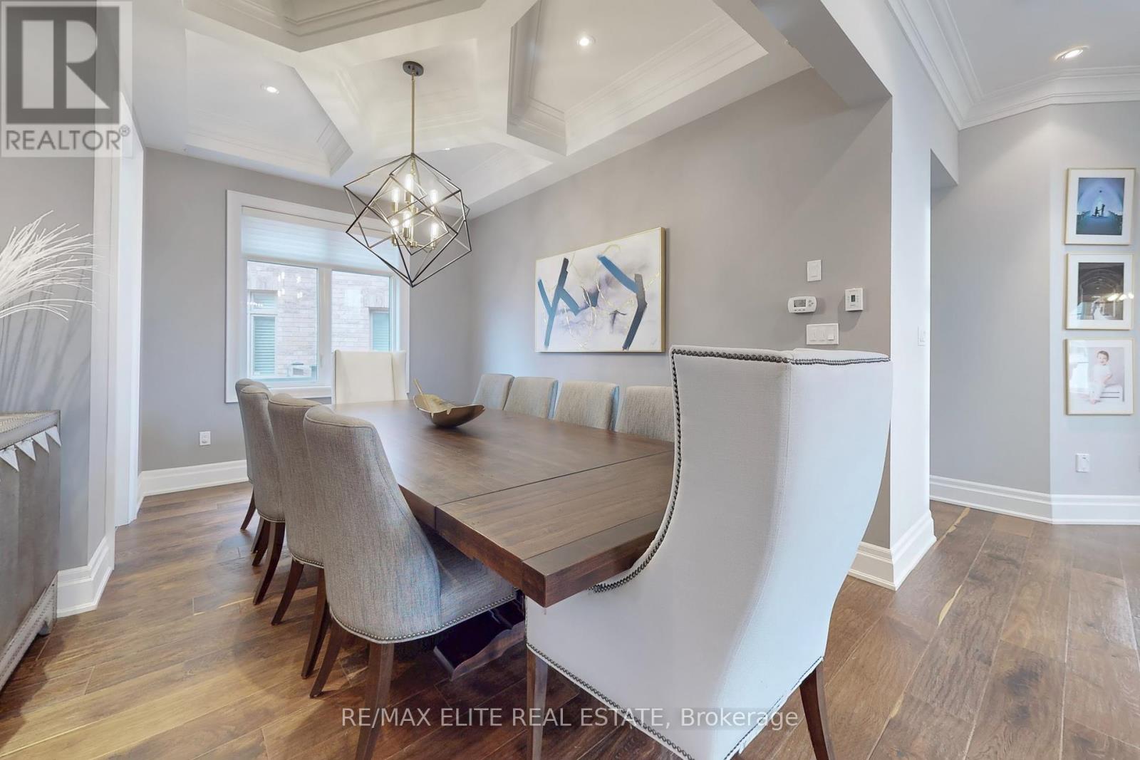 7 Colyton Court, Aurora (Aurora Grove), Ontario  L4G 6Z6 - Photo 5 - N12382795