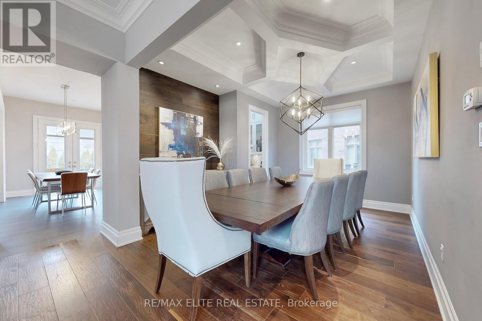 7 Colyton Court, Aurora (Aurora Grove), Ontario  L4G 6Z6 - Photo 6 - N12382795