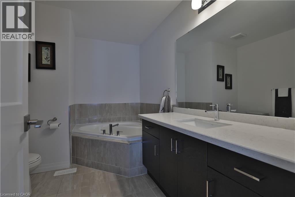 94 Soho Street, Stoney Creek, Ontario  L8J 0L4 - Photo 24 - 40766004