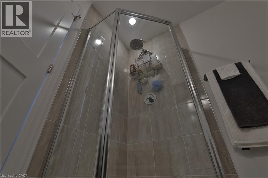 94 Soho Street, Stoney Creek, Ontario  L8J 0L4 - Photo 25 - 40766004