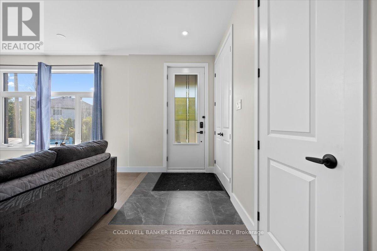 A & B - 25 Pennard Way, Ottawa, Ontario  K1T 4C1 - Photo 13 - X12382817