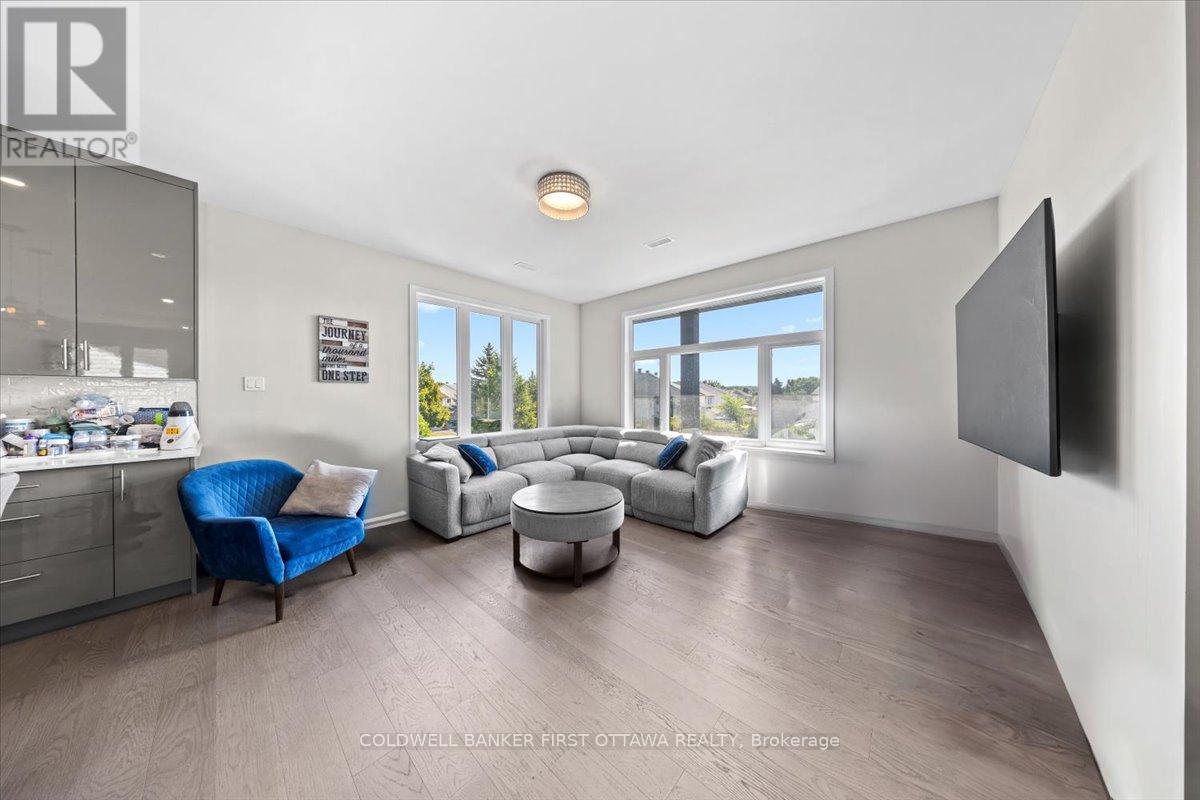 A & B - 25 Pennard Way, Ottawa, Ontario  K1T 4C1 - Photo 24 - X12382817