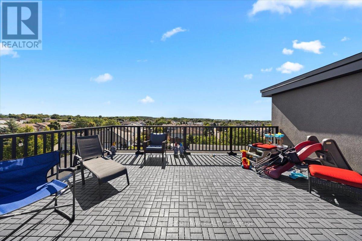 A & B - 25 Pennard Way, Ottawa, Ontario  K1T 4C1 - Photo 28 - X12382817