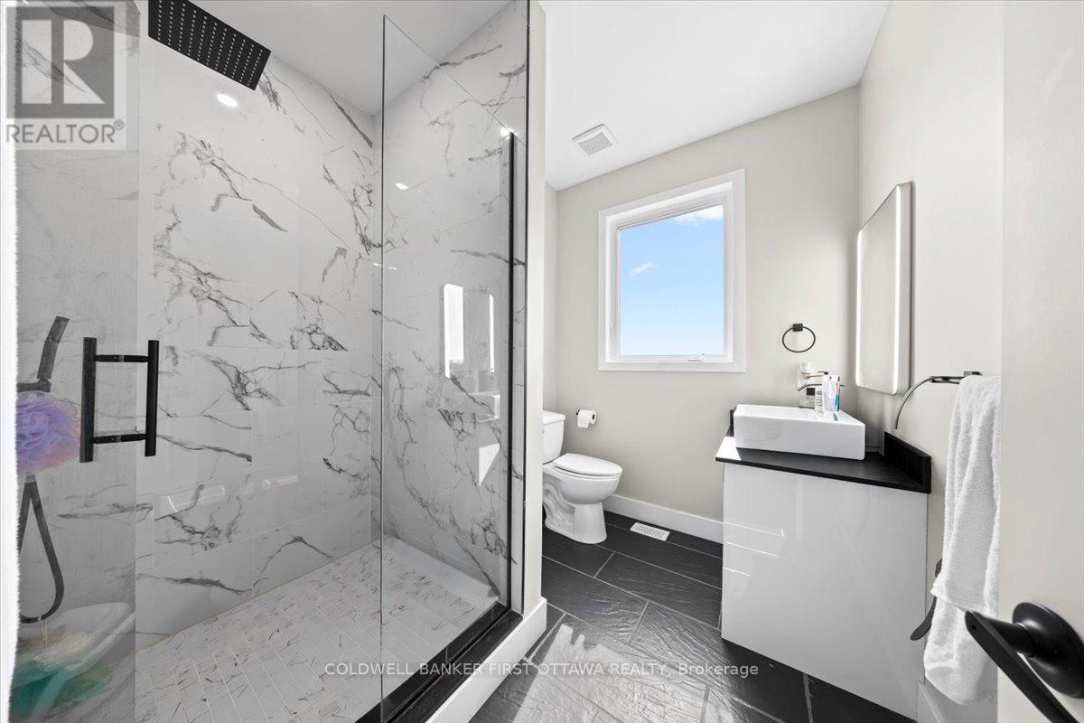 A & B - 25 Pennard Way, Ottawa, Ontario  K1T 4C1 - Photo 29 - X12382817
