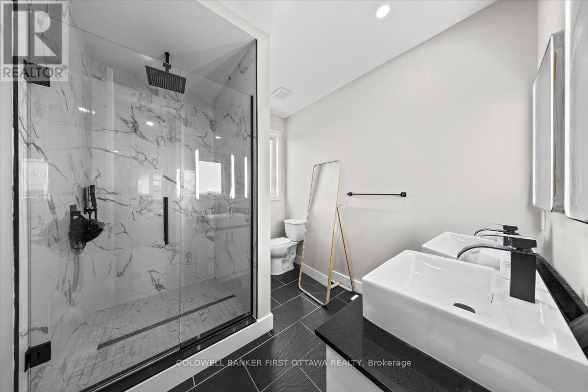 A & B - 25 Pennard Way, Ottawa, Ontario  K1T 4C1 - Photo 33 - X12382817
