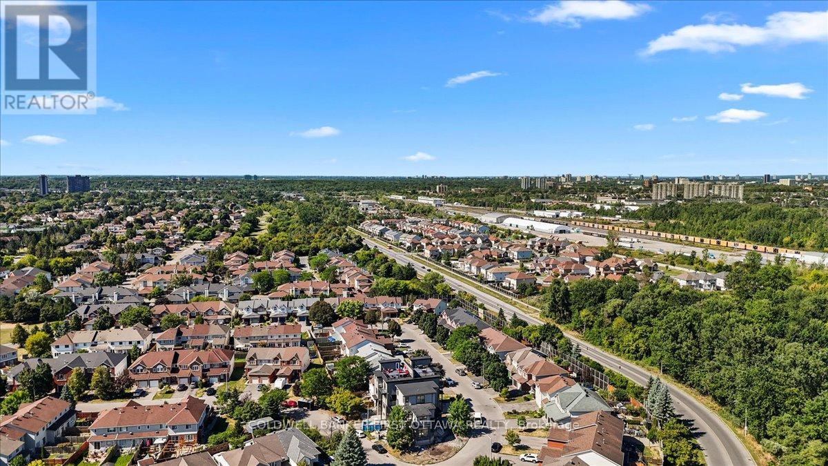 A & B - 25 Pennard Way, Ottawa, Ontario  K1T 4C1 - Photo 41 - X12382817