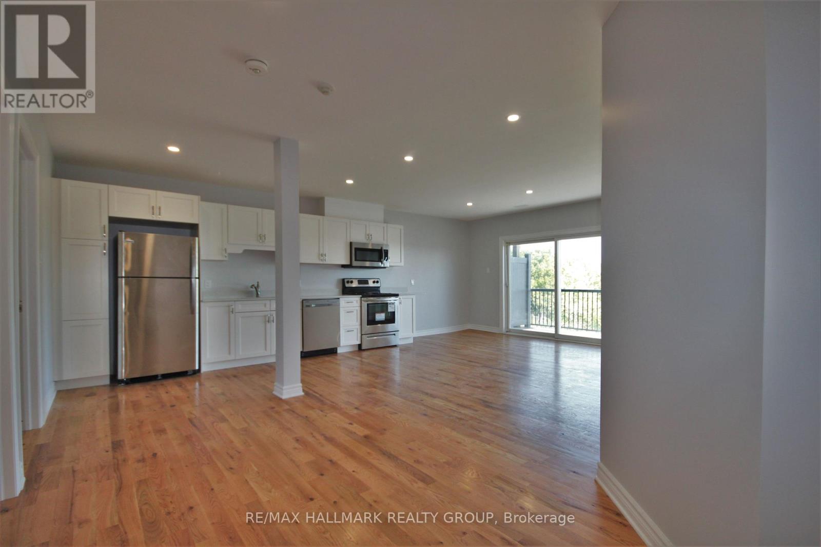 5 - 768 Usborne Street, Mcnab/braeside, Ontario  K0A 1G0 - Photo 6 - X12382821