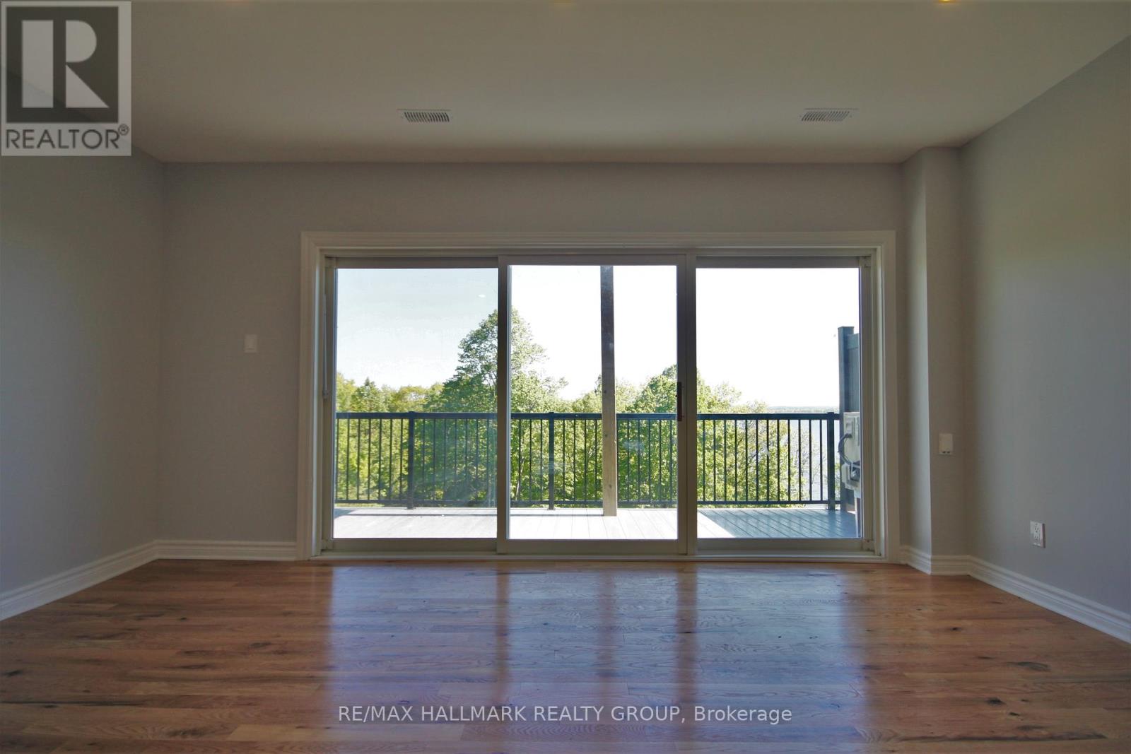 5 - 768 Usborne Street, Mcnab/braeside, Ontario  K0A 1G0 - Photo 8 - X12382821