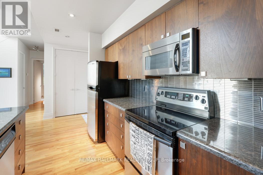 Ph2 - 364 Cooper Street, Ottawa, Ontario  K2P 2P3 - Photo 11 - X12379940