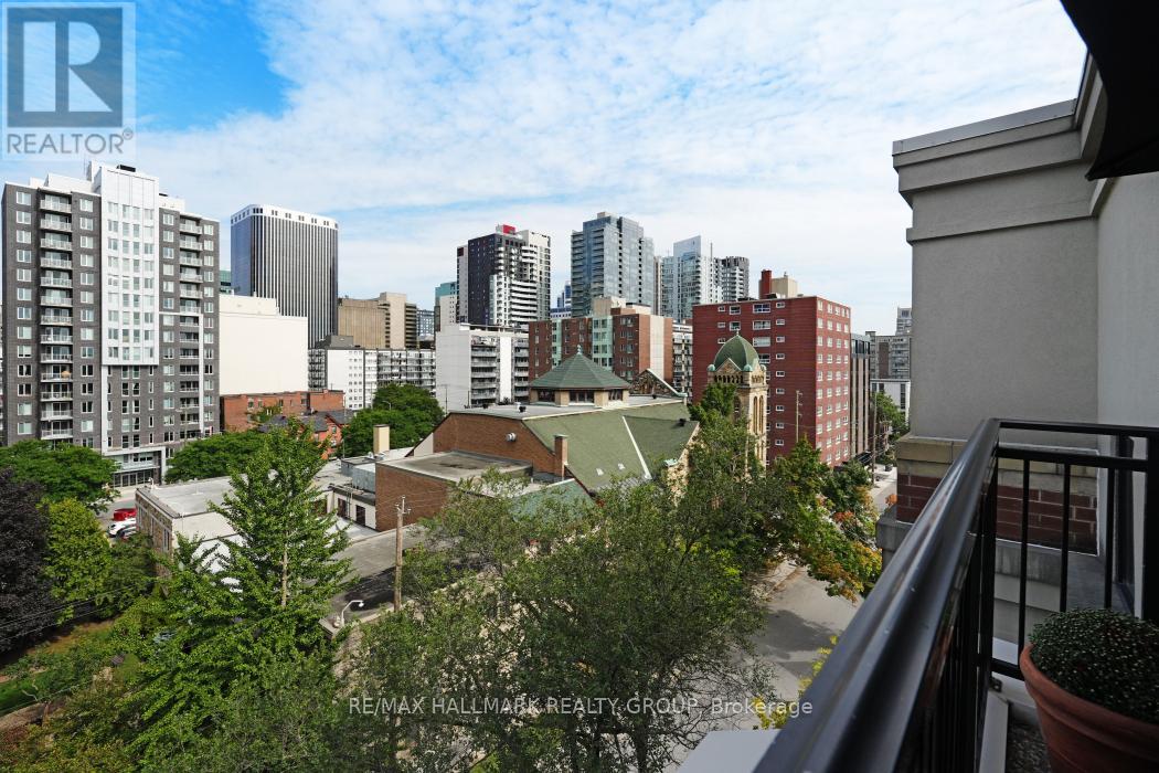 Ph2 - 364 Cooper Street, Ottawa, Ontario  K2P 2P3 - Photo 30 - X12379940
