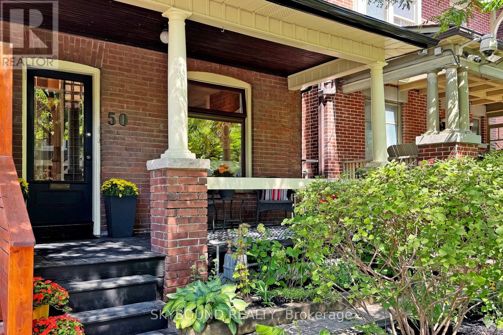 Property at 50 DEARBOURNE AVENUE image 2
