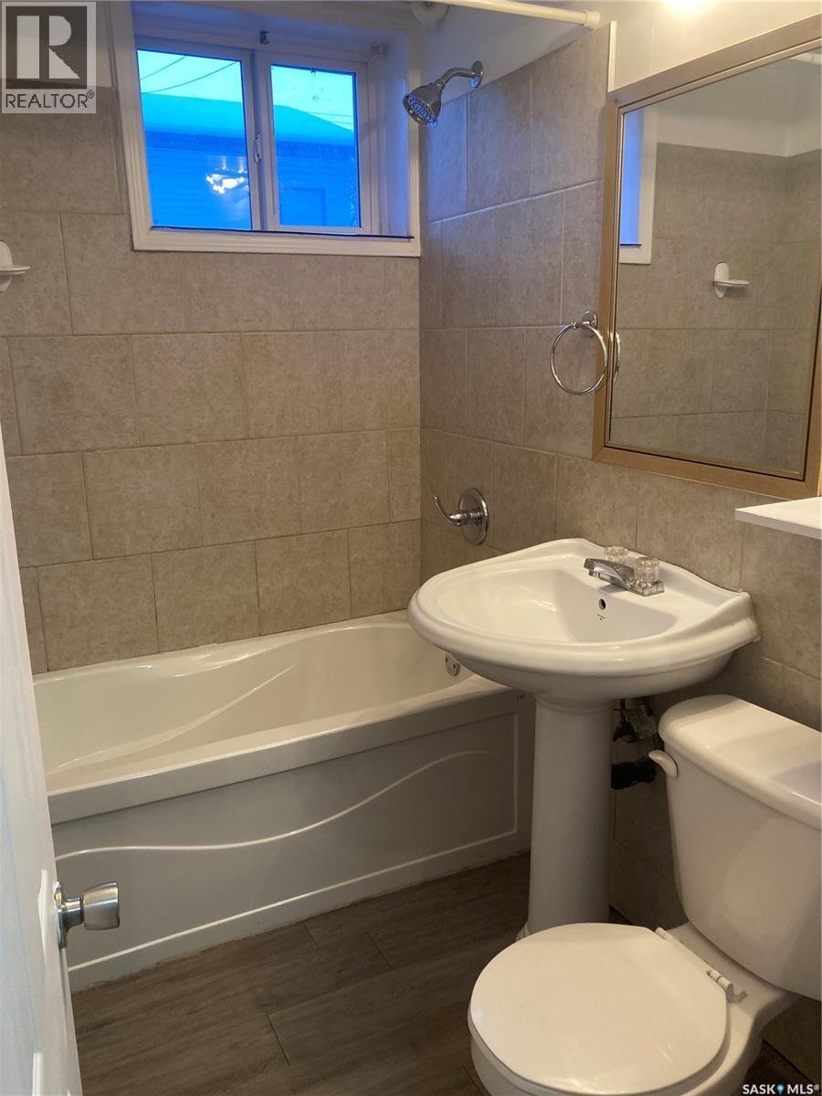 325 W Avenue N, Saskatoon, Saskatchewan  S7K 1N3 - Photo 13 - SK017526