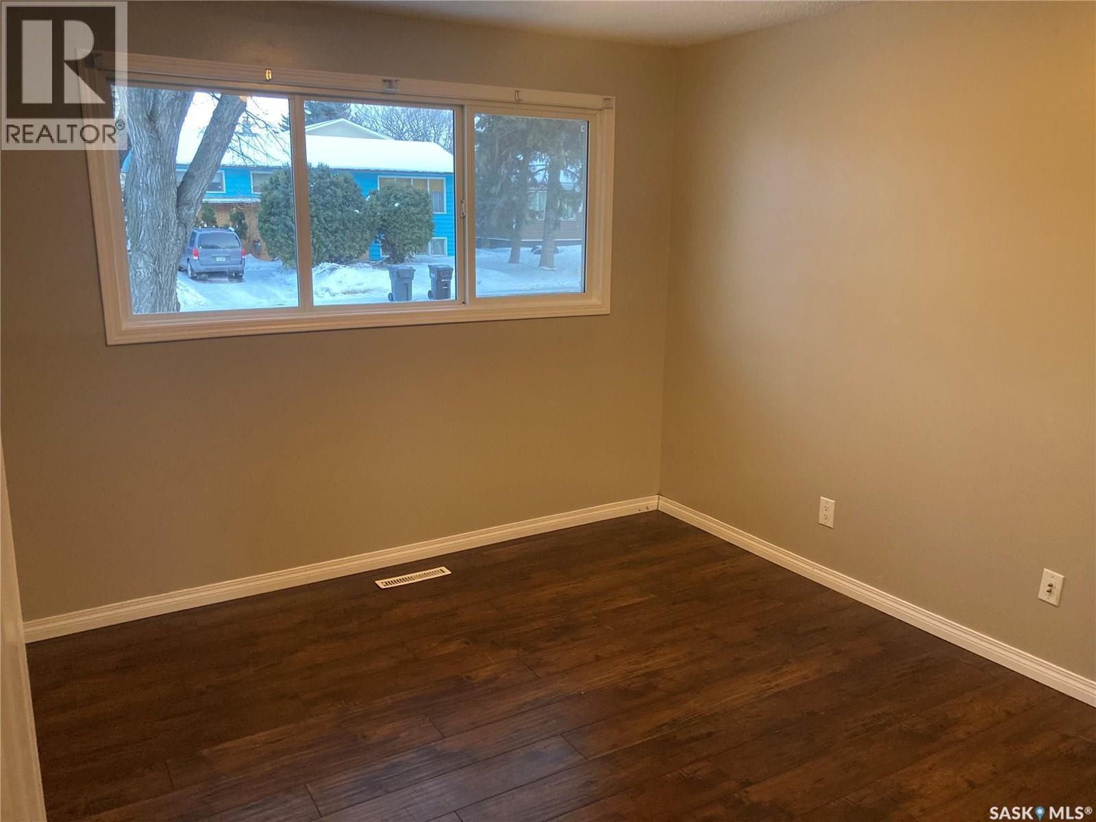 325 W Avenue N, Saskatoon, Saskatchewan  S7K 1N3 - Photo 6 - SK017526