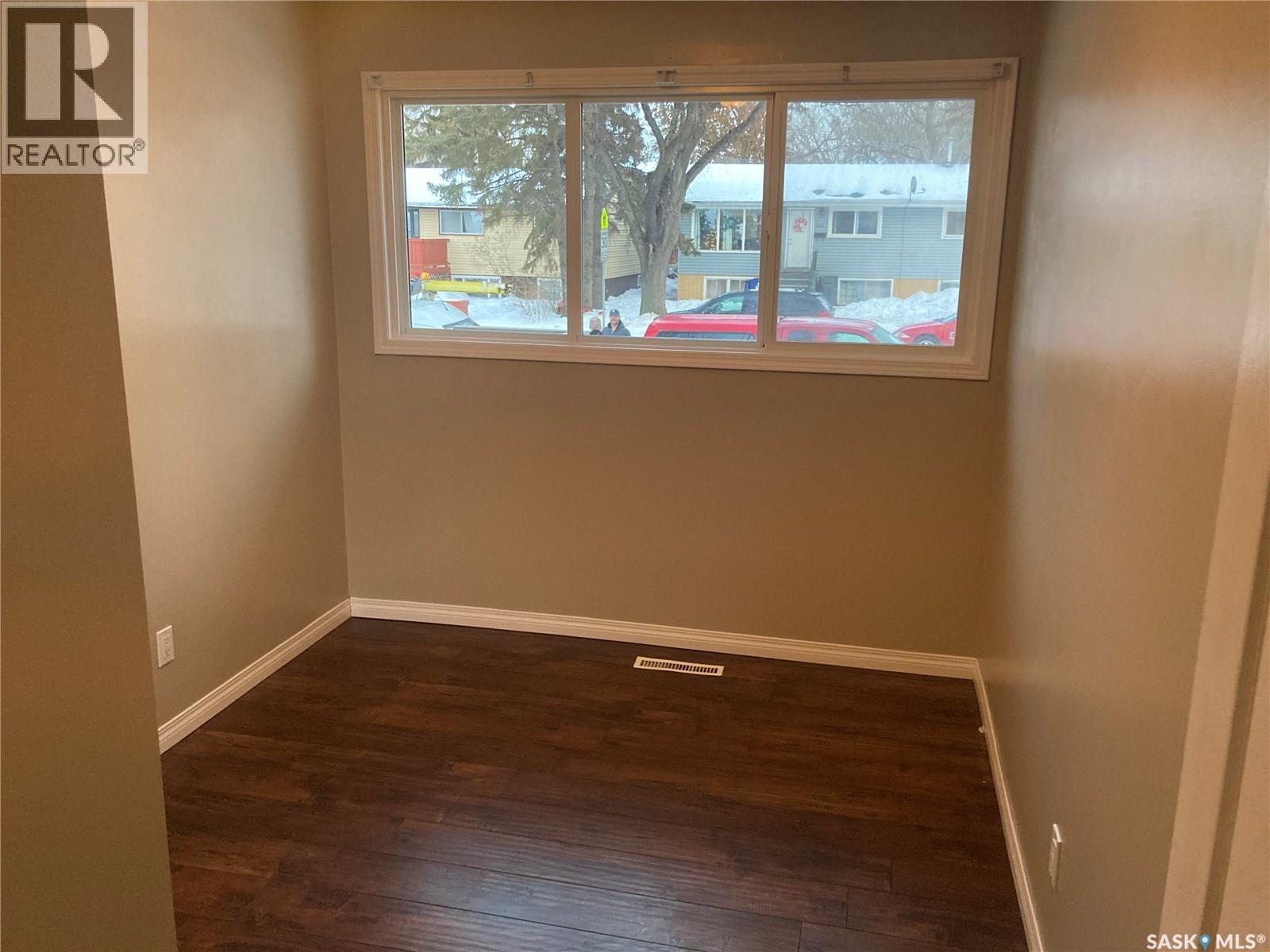 325 W Avenue N, Saskatoon, Saskatchewan  S7K 1N3 - Photo 7 - SK017526