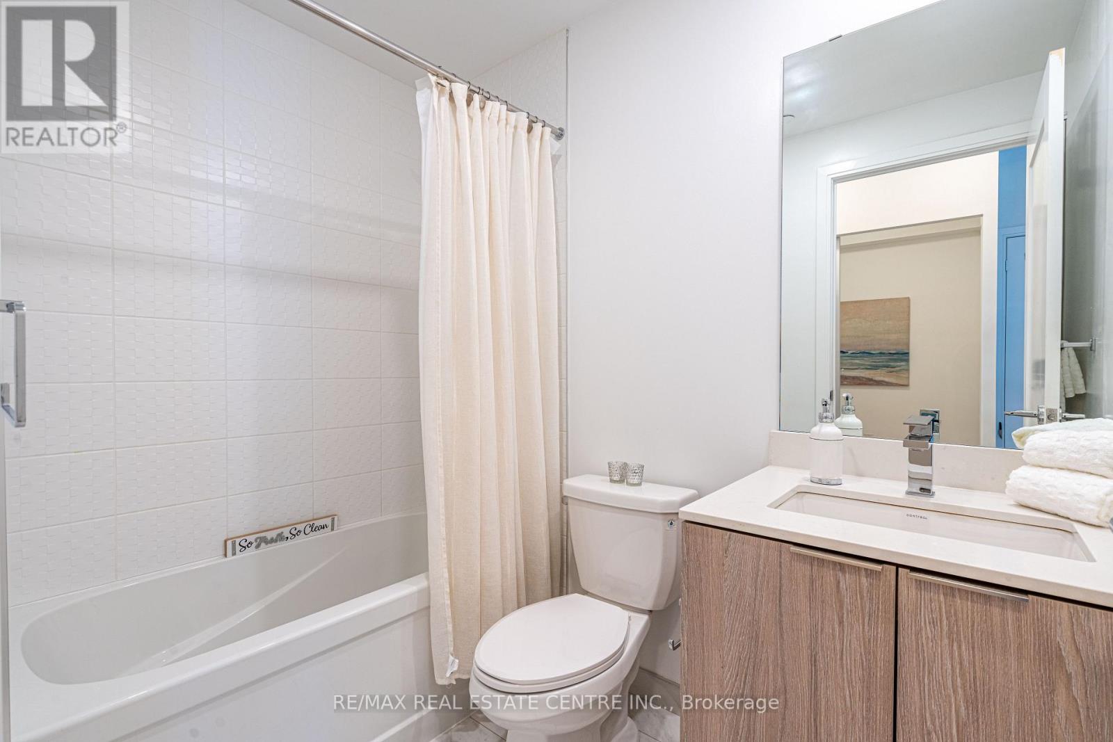 703 - 70 Annie Craig Drive, Toronto (Mimico), Ontario  M8V 0G2 - Photo 18 - W12382833