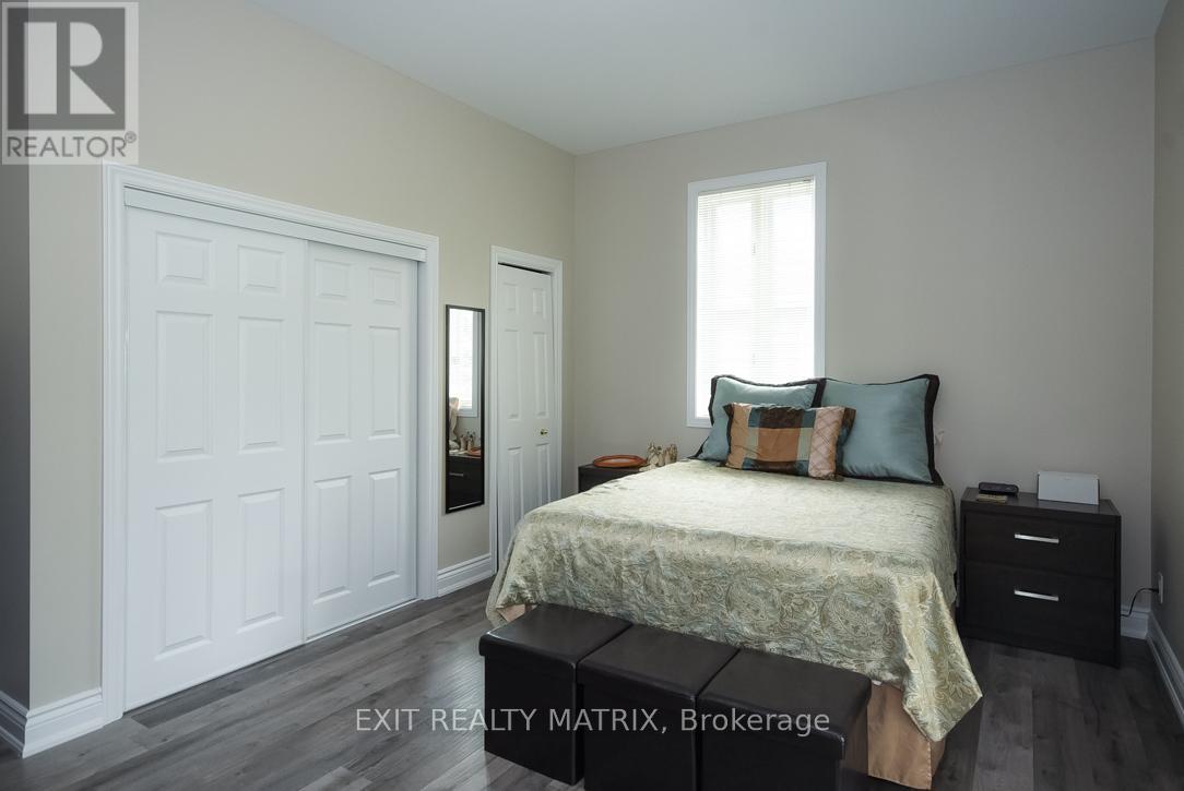 1429 Meadow Drive, Ottawa, Ontario  K4P 1B1 - Photo 19 - X11991293