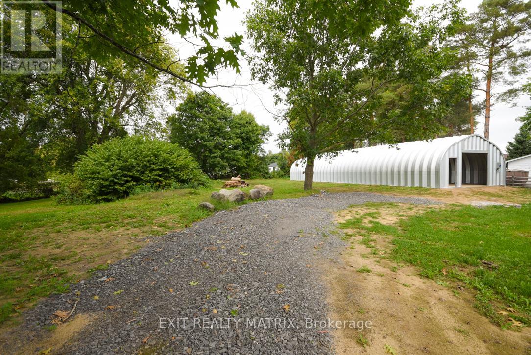 1429 Meadow Drive, Ottawa, Ontario  K4P 1B1 - Photo 8 - X11991293