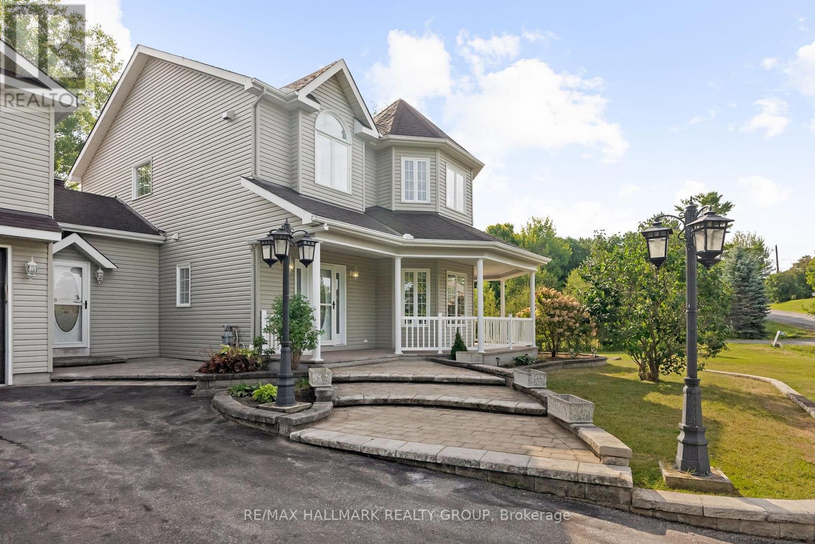 115 Pigeon Street, Clarence-Rockland, Ontario  K4K 1J8 - Photo 2 - X12382868
