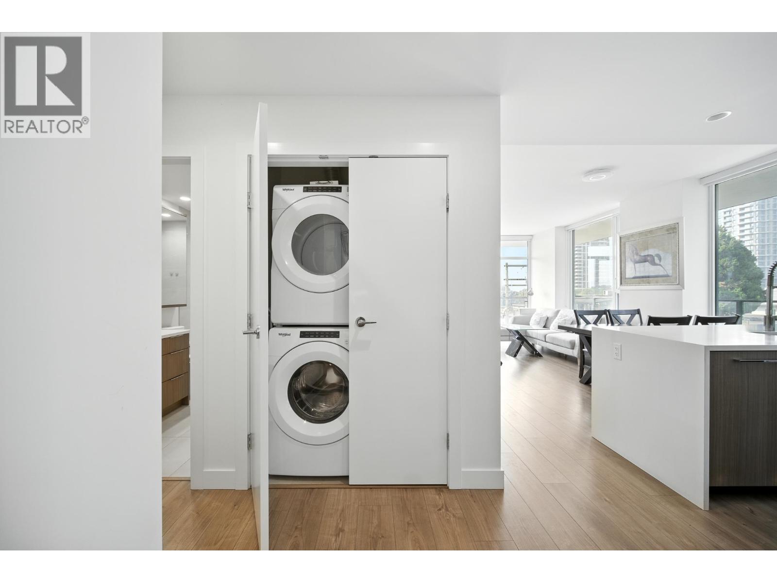 307 4465 Juneau Street, Burnaby, British Columbia  V5C 0L8 - Photo 4 - R3043680