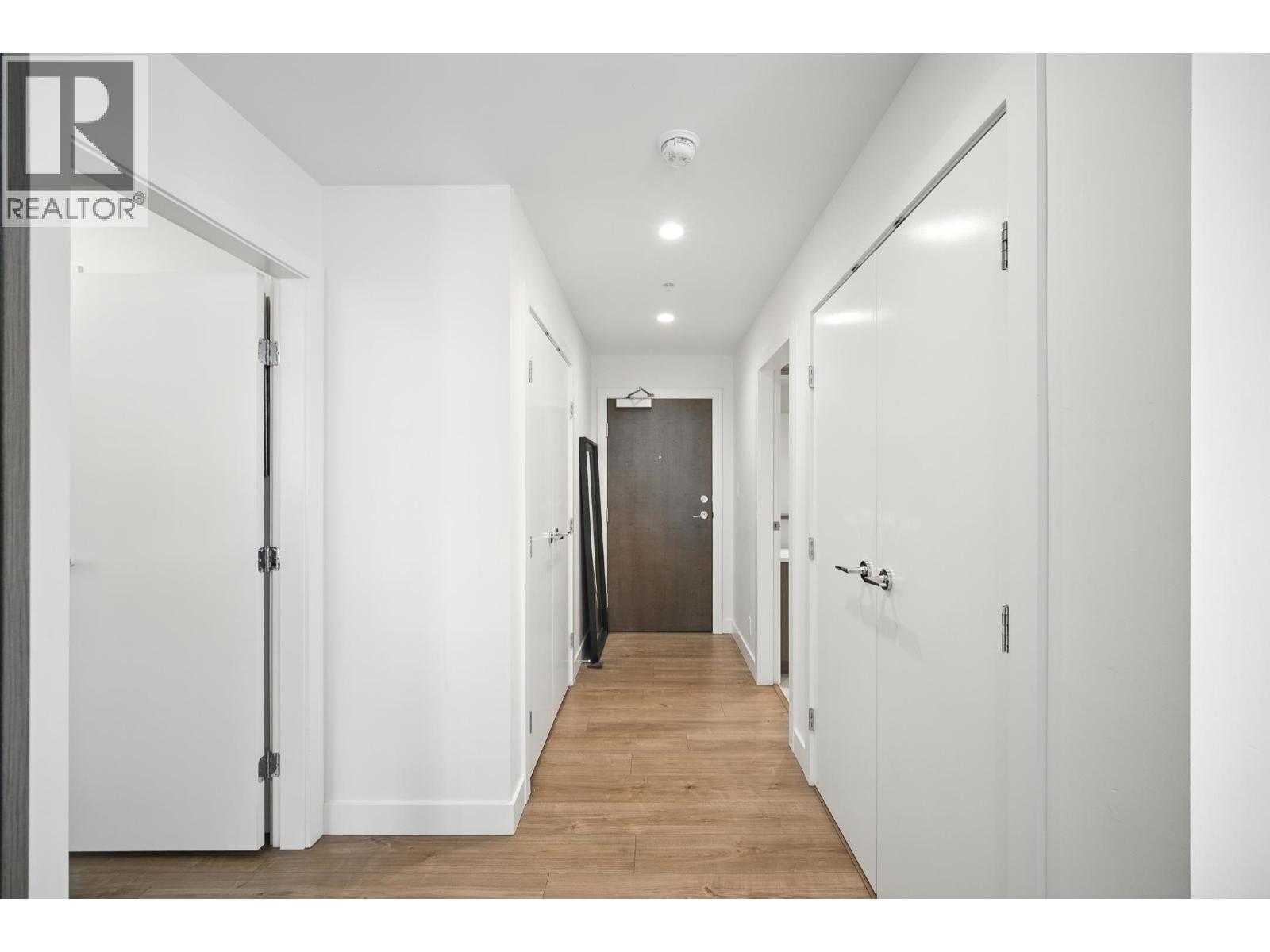 307 4465 Juneau Street, Burnaby, British Columbia  V5C 0L8 - Photo 2 - R3043680