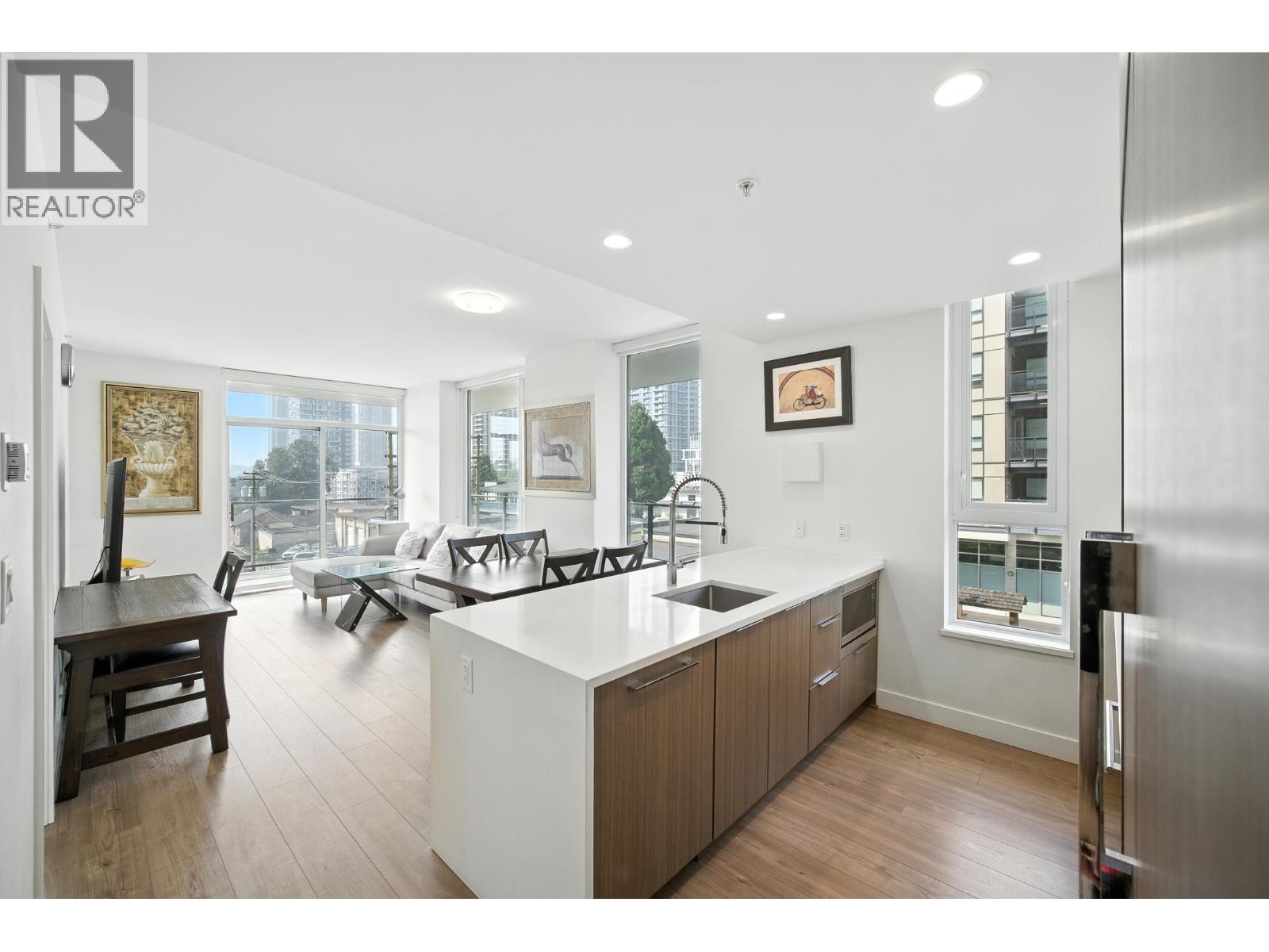 307 4465 Juneau Street, Burnaby, British Columbia  V5C 0L8 - Photo 8 - R3043680