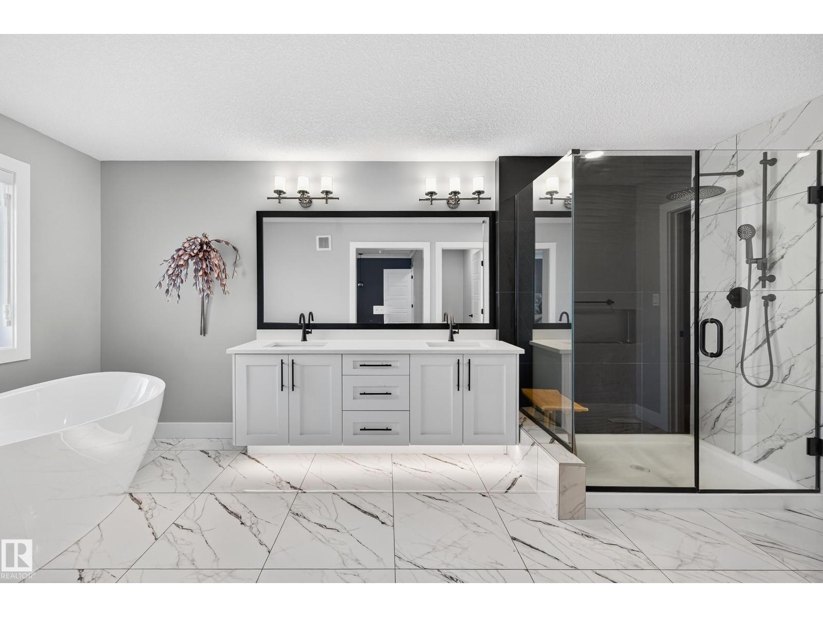 3912 Ginsburg Cr Nw, Edmonton, Alberta  T5T 4V1 - Photo 32 - E4456215