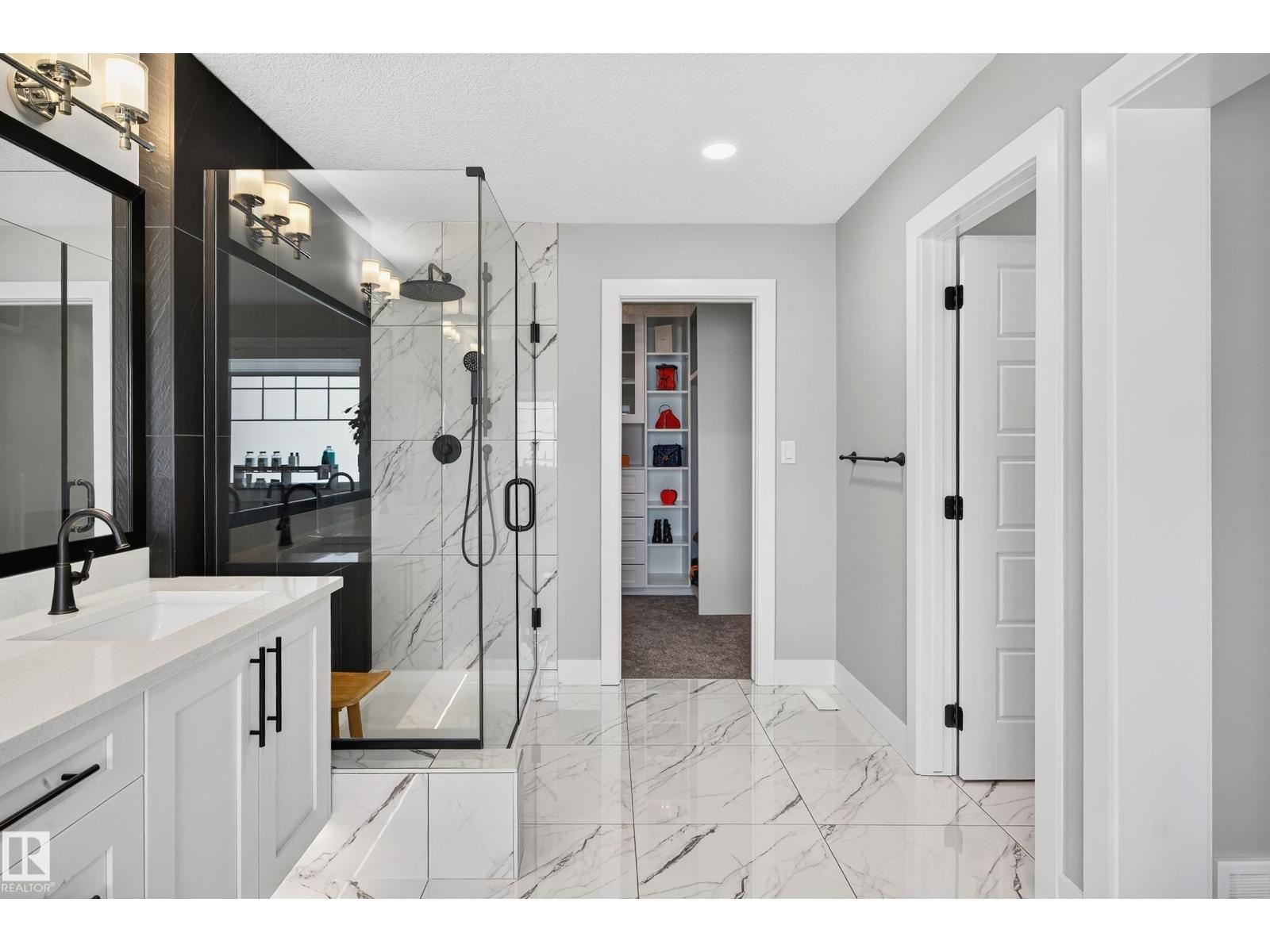3912 Ginsburg Cr Nw, Edmonton, Alberta  T5T 4V1 - Photo 33 - E4456215