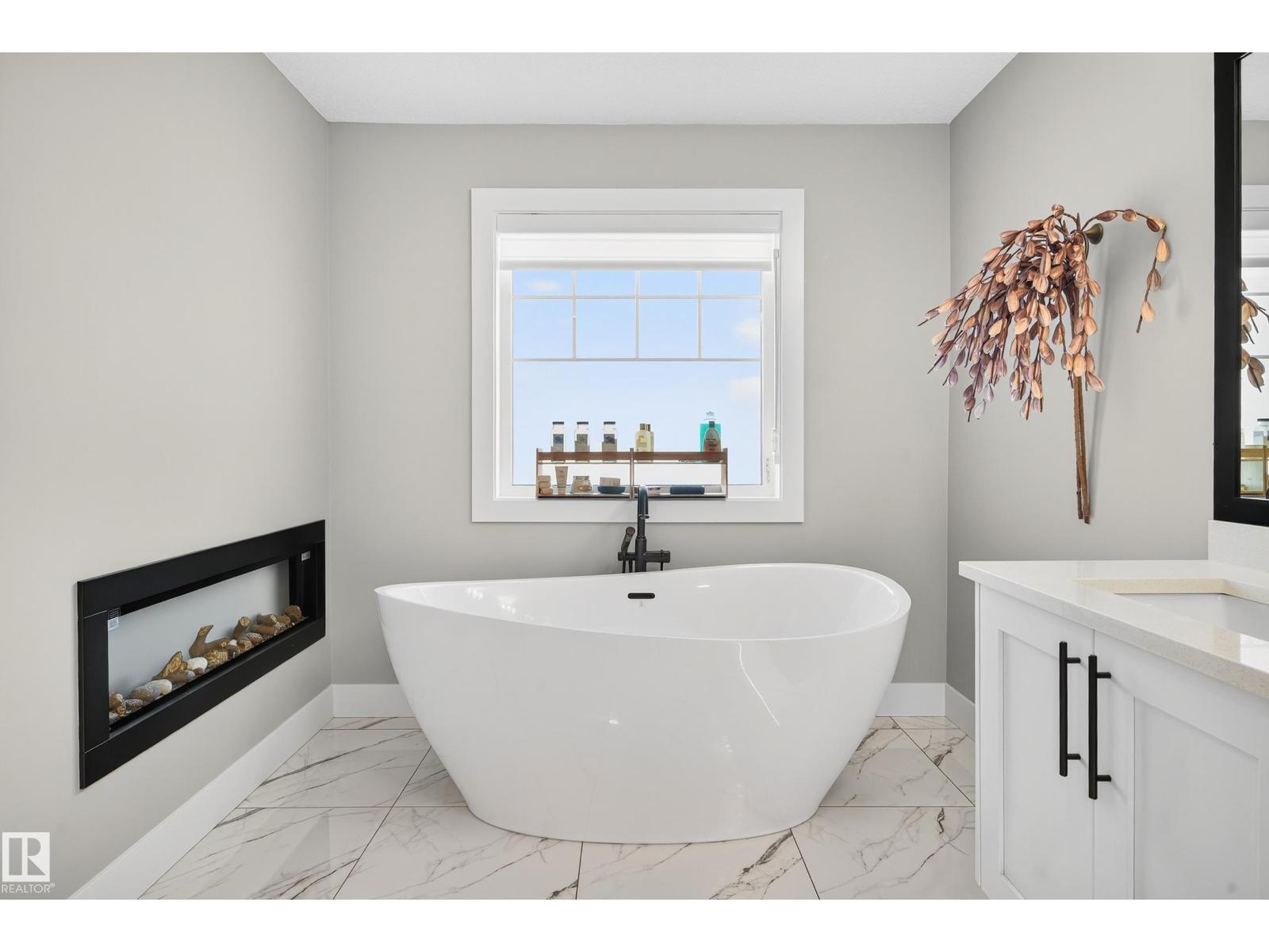 3912 Ginsburg Cr Nw, Edmonton, Alberta  T5T 4V1 - Photo 34 - E4456215