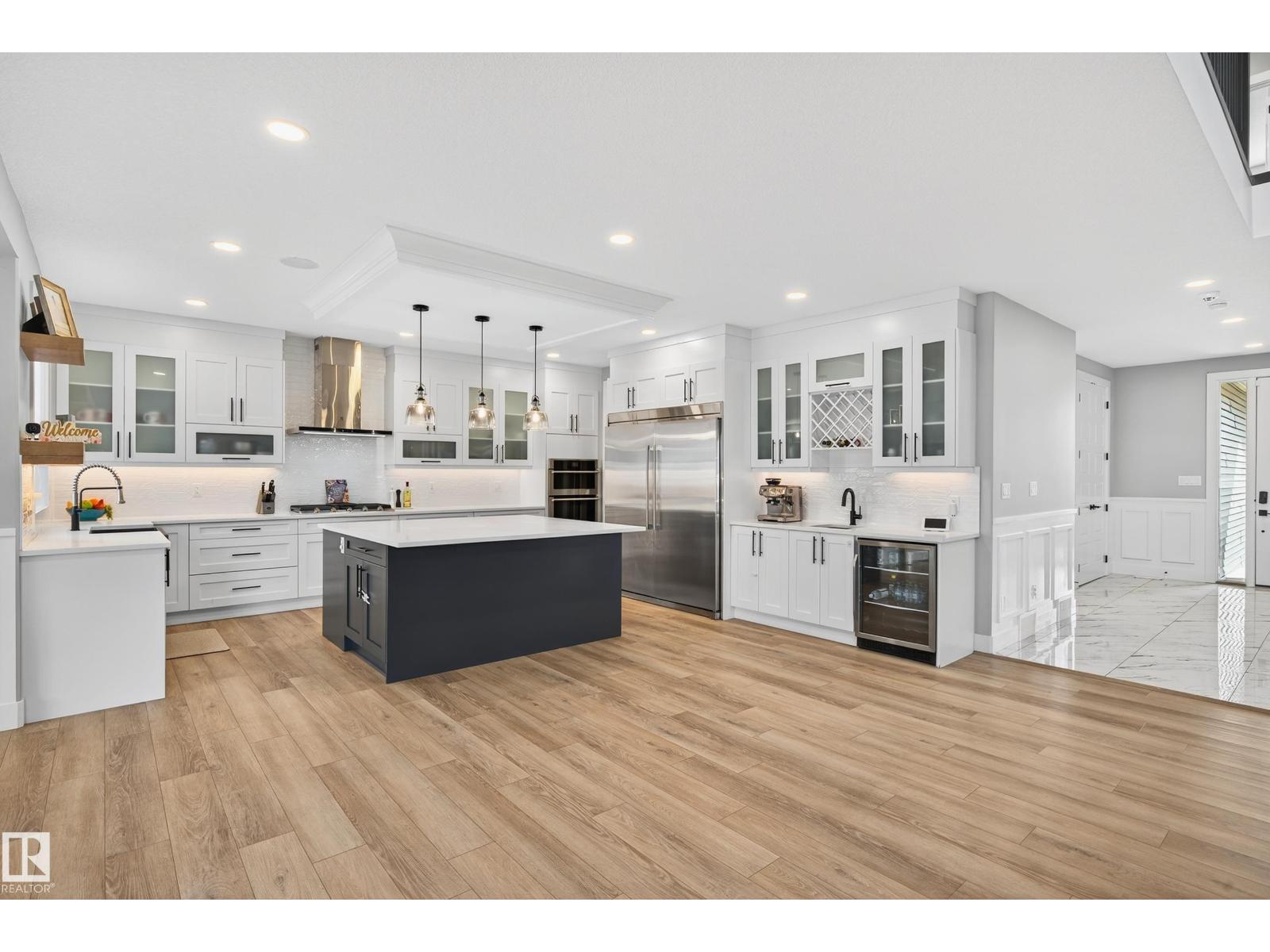 3912 Ginsburg Cr Nw, Edmonton, Alberta  T5T 4V1 - Photo 6 - E4456215