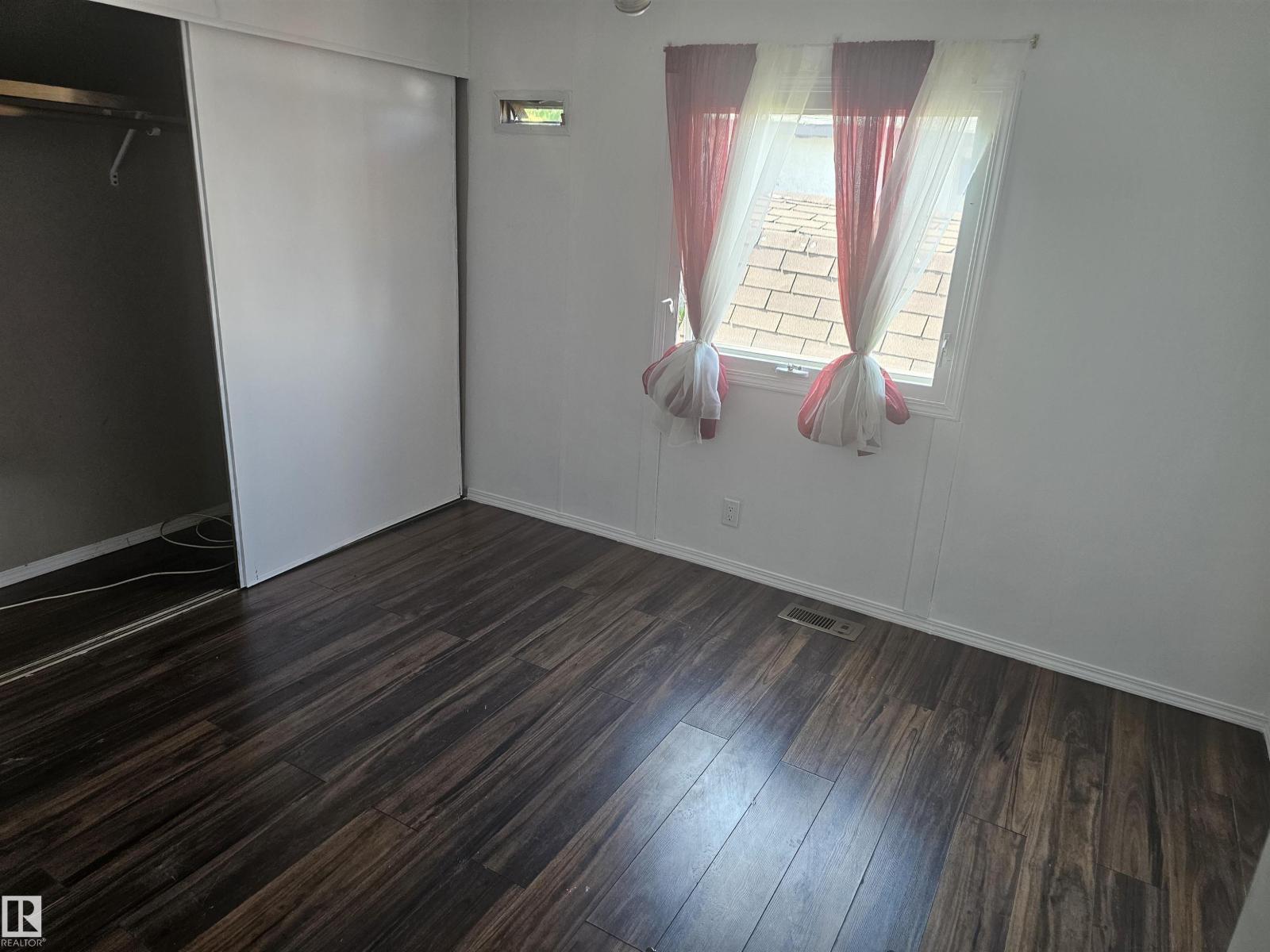 1121 Lakeland Vw, Sherwood Park, Alberta  T8H 1J7 - Photo 15 - E4456010