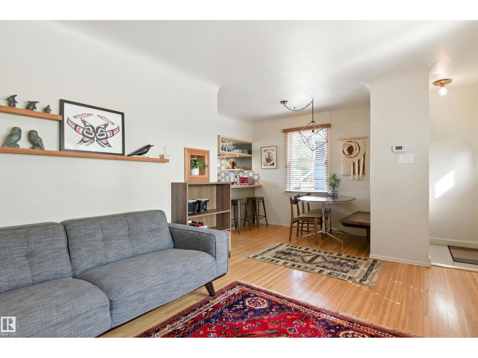 7744 86 Av Nw Nw, Edmonton, Alberta  T6C 1H8 - Photo 3 - E4456205