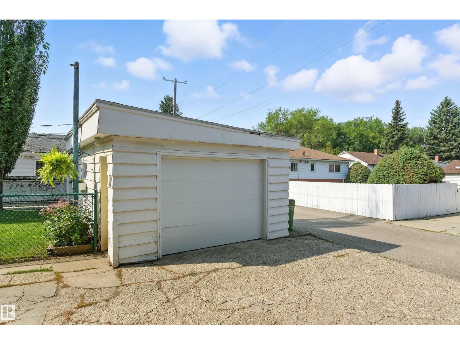 7744 86 Av Nw Nw, Edmonton, Alberta  T6C 1H8 - Photo 45 - E4456205