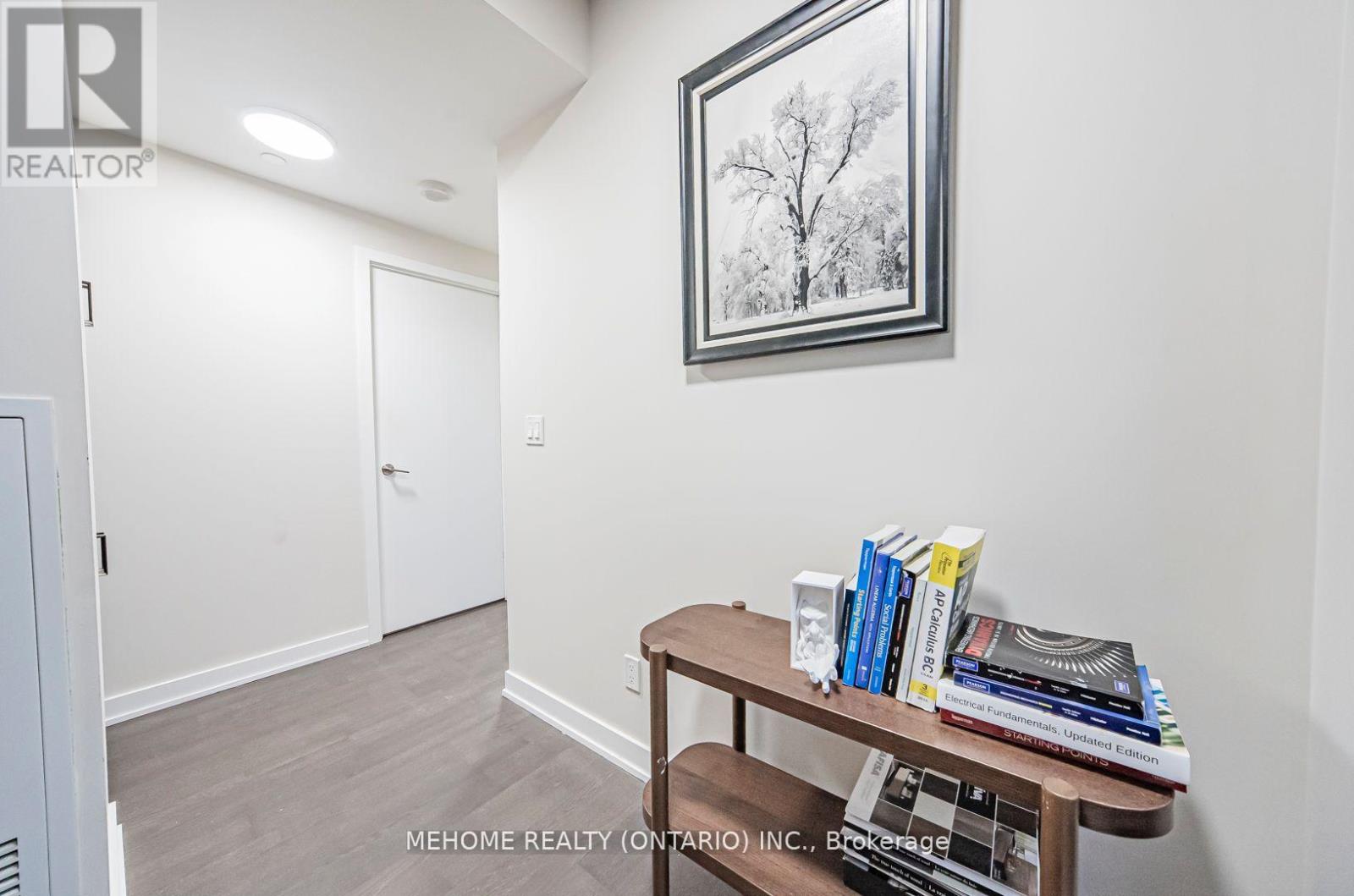 315 - 501 St. Clair Avenue W, Toronto, Ontario  M5P 0A2 - Photo 6 - C12382874