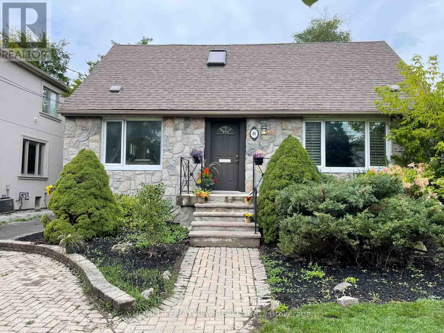 64 Ridgevale Drive, Toronto, Ontario  M6A 1L1 - Photo 3 - C12382884