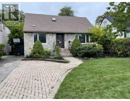 64 Ridgevale Drive, Toronto (Englemount-Lawrence), Ca