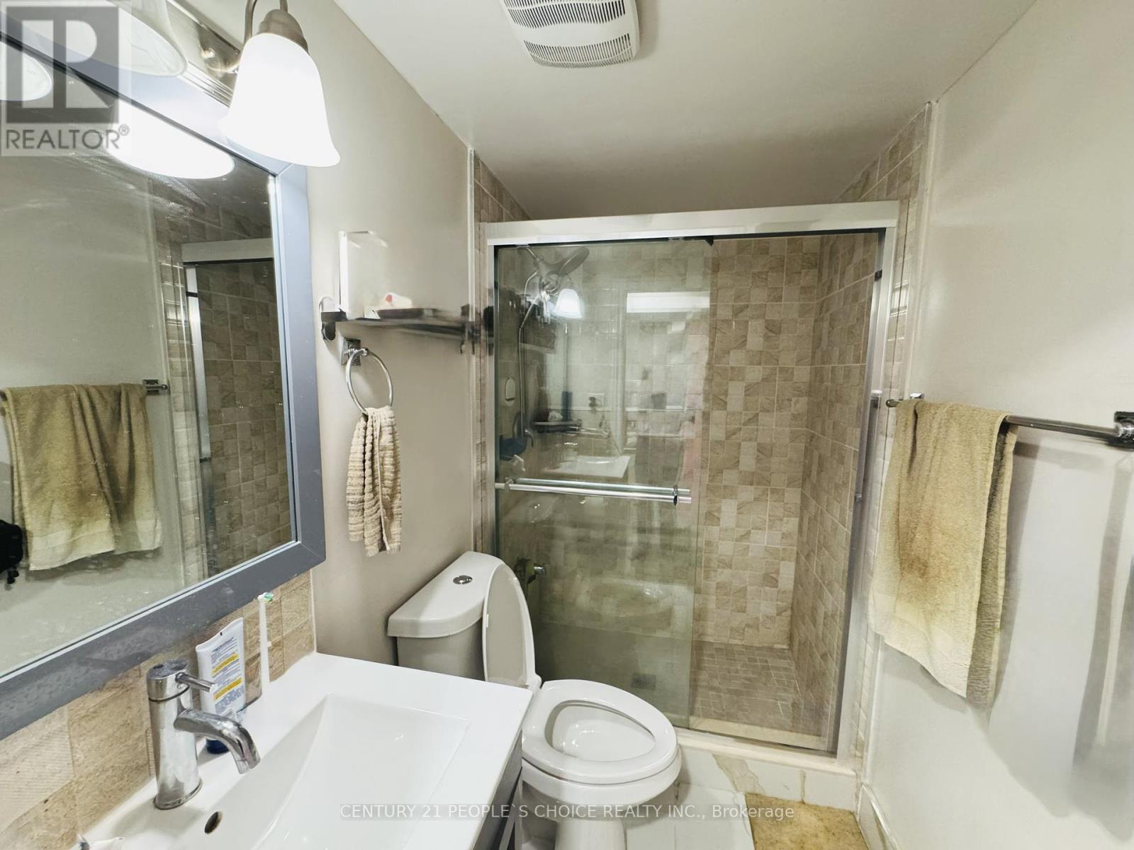 46 Hindquarter Court, Brampton, Ontario  L6S 2C4 - Photo 13 - W12382876