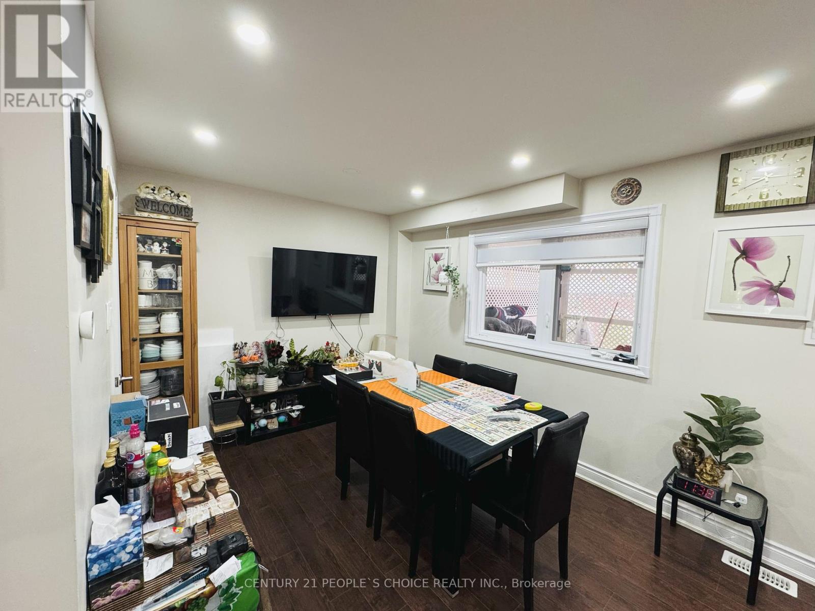 46 Hindquarter Court, Brampton, Ontario  L6S 2C4 - Photo 6 - W12382876