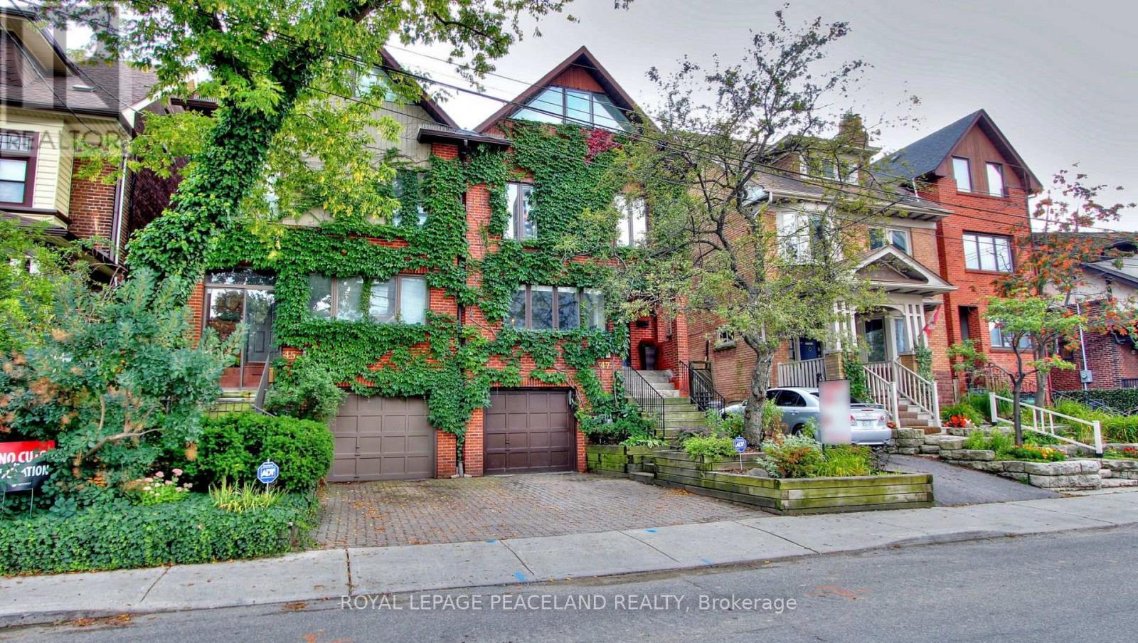 47 MELGUND ROAD, Toronto, Ontario