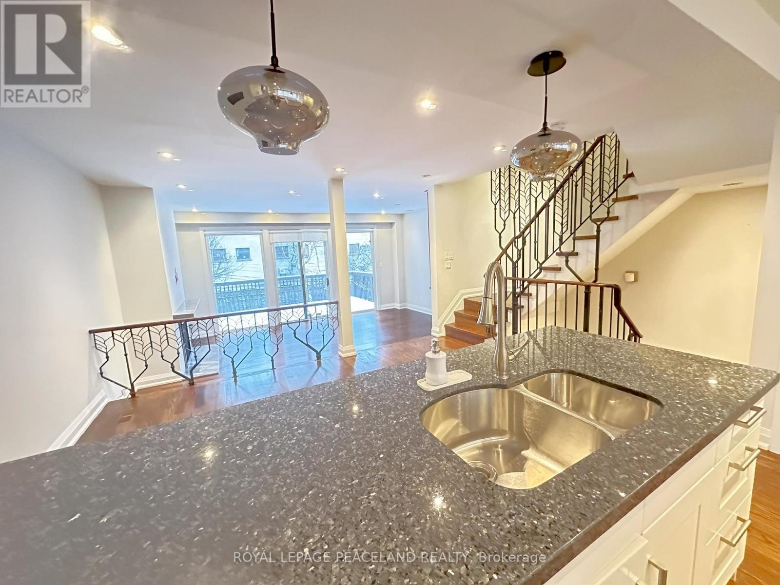 47 Melgund Road, Toronto, Ontario  M5R 2A1 - Photo 21 - C12382917