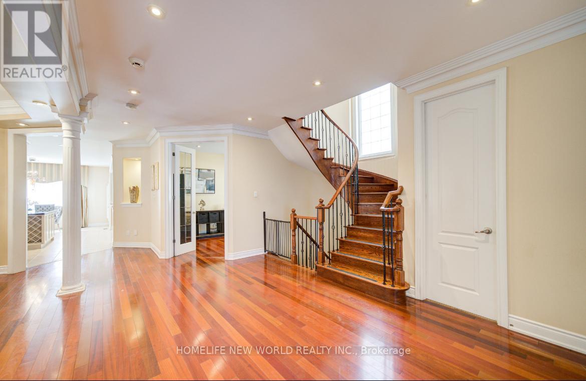 131 Ner Israel Drive, Vaughan (Patterson), Ontario  L4J 9L1 - Photo 13 - N12382919