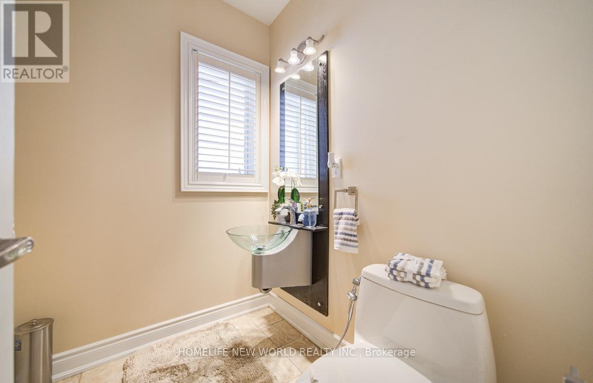 131 Ner Israel Drive, Vaughan (Patterson), Ontario  L4J 9L1 - Photo 21 - N12382919