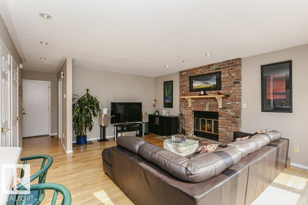 213 Burton Rd Nw, Edmonton, Alberta  T6R 1P8 - Photo 18 - E4456221