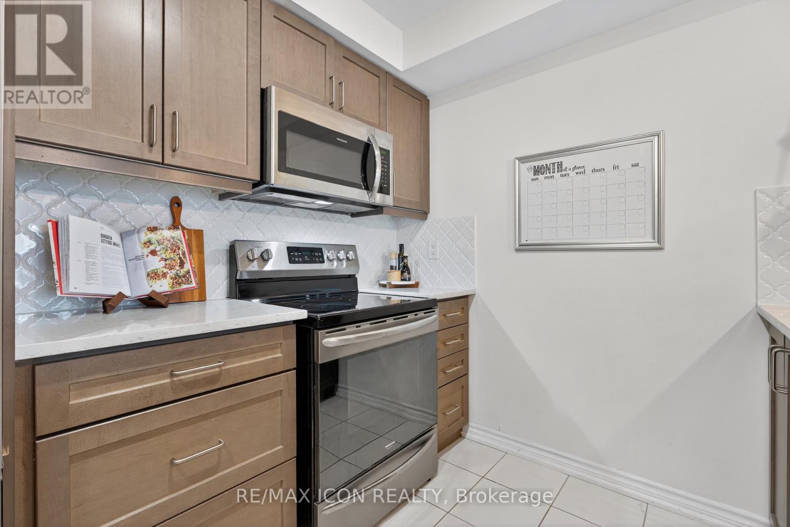 513 Fir Court, Milton, Ontario  L9T 7E7 - Photo 10 - W12382913