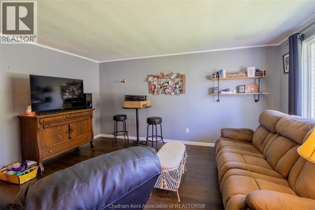 90 Timmins Crescent, Chatham, Ontario  N7L 2J7 - Photo 7 - 25022394