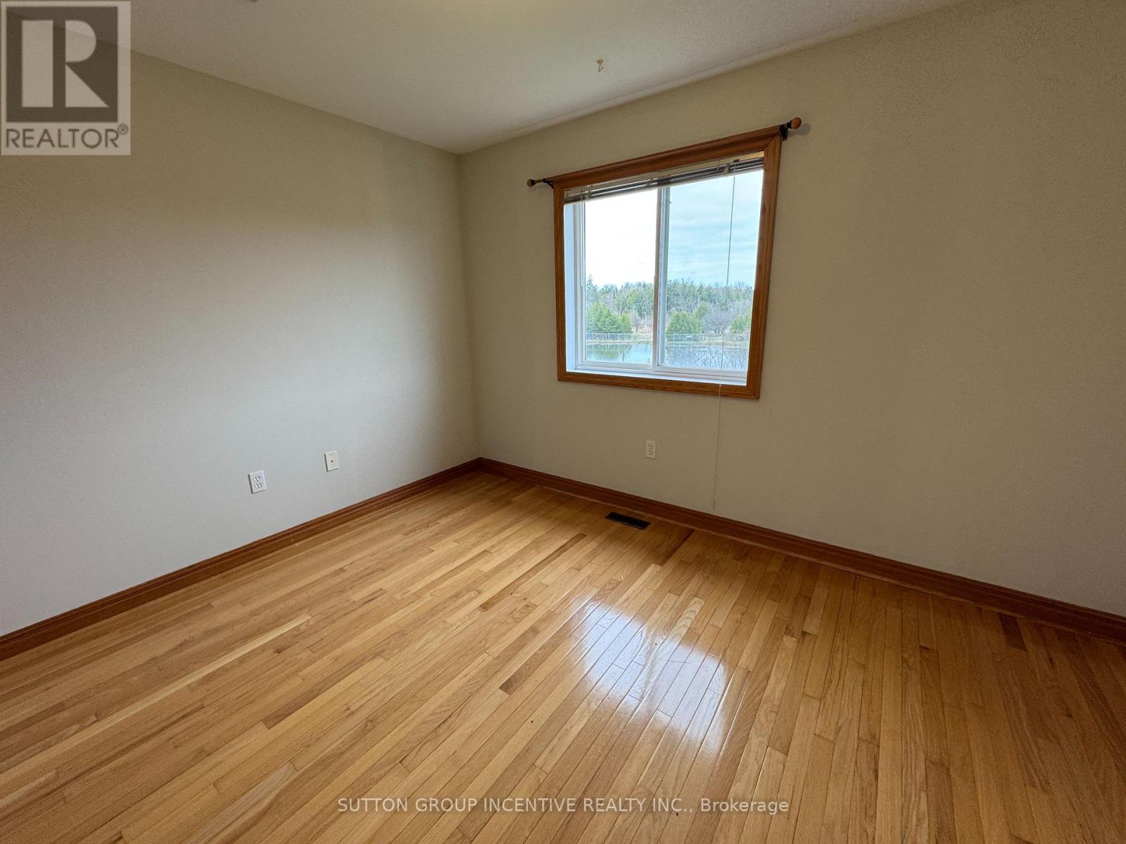 30 Country Lane, Barrie, Ontario  L4N 0E8 - Photo 20 - S12382930