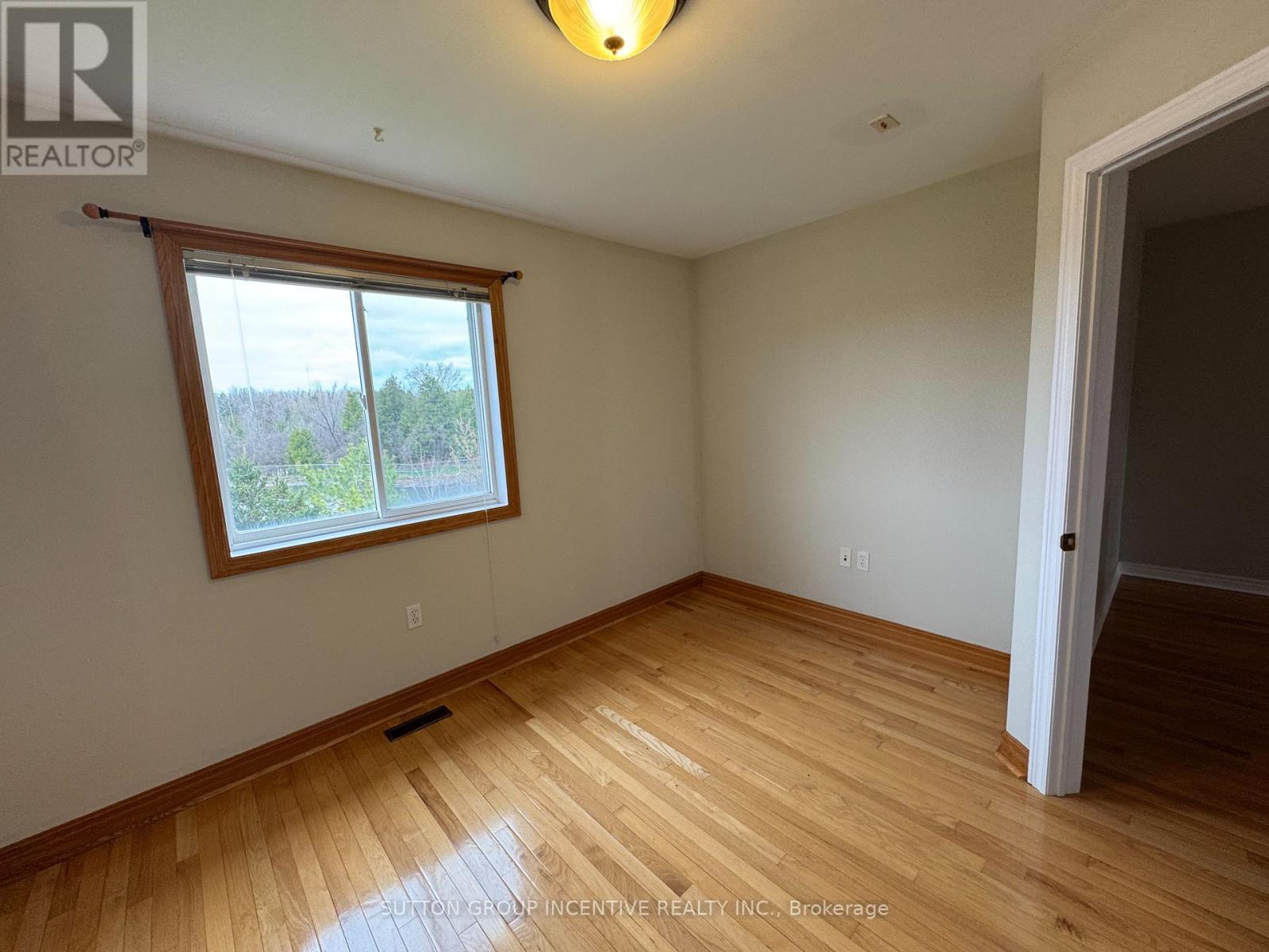 30 Country Lane, Barrie, Ontario  L4N 0E8 - Photo 21 - S12382930